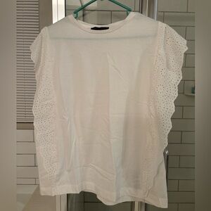 Eyelet ruffle t-shirt, XL